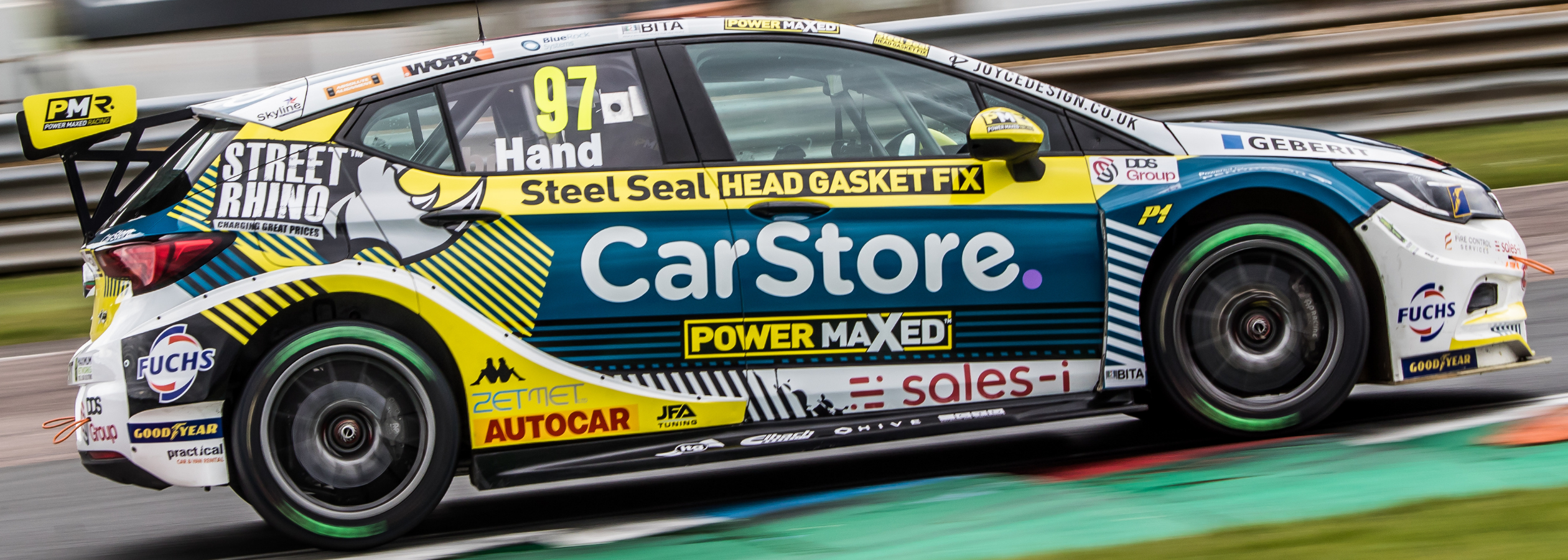 sales-i in pole position with sponsorship of Power Maxed Racing for the BTCC 2022 season